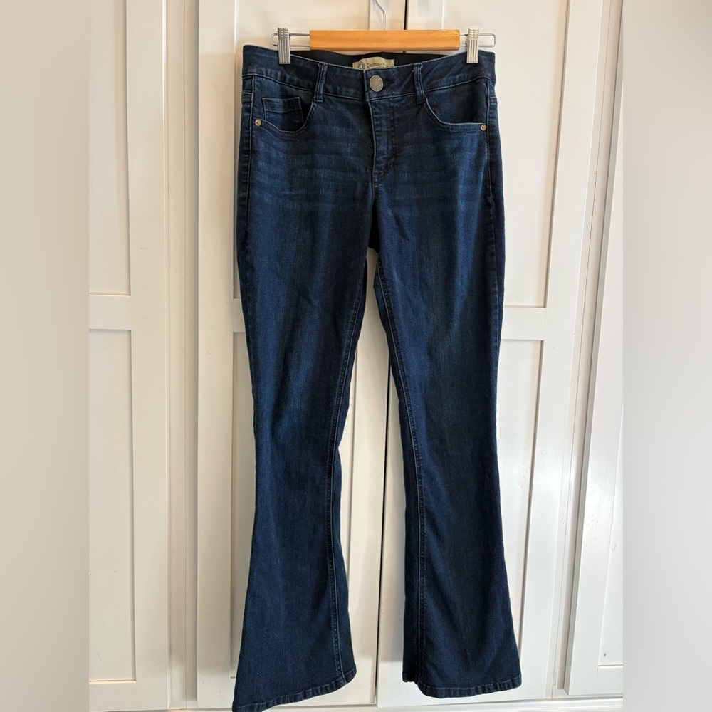 Democracy Women's Flare Jeans size 8 Ab technology